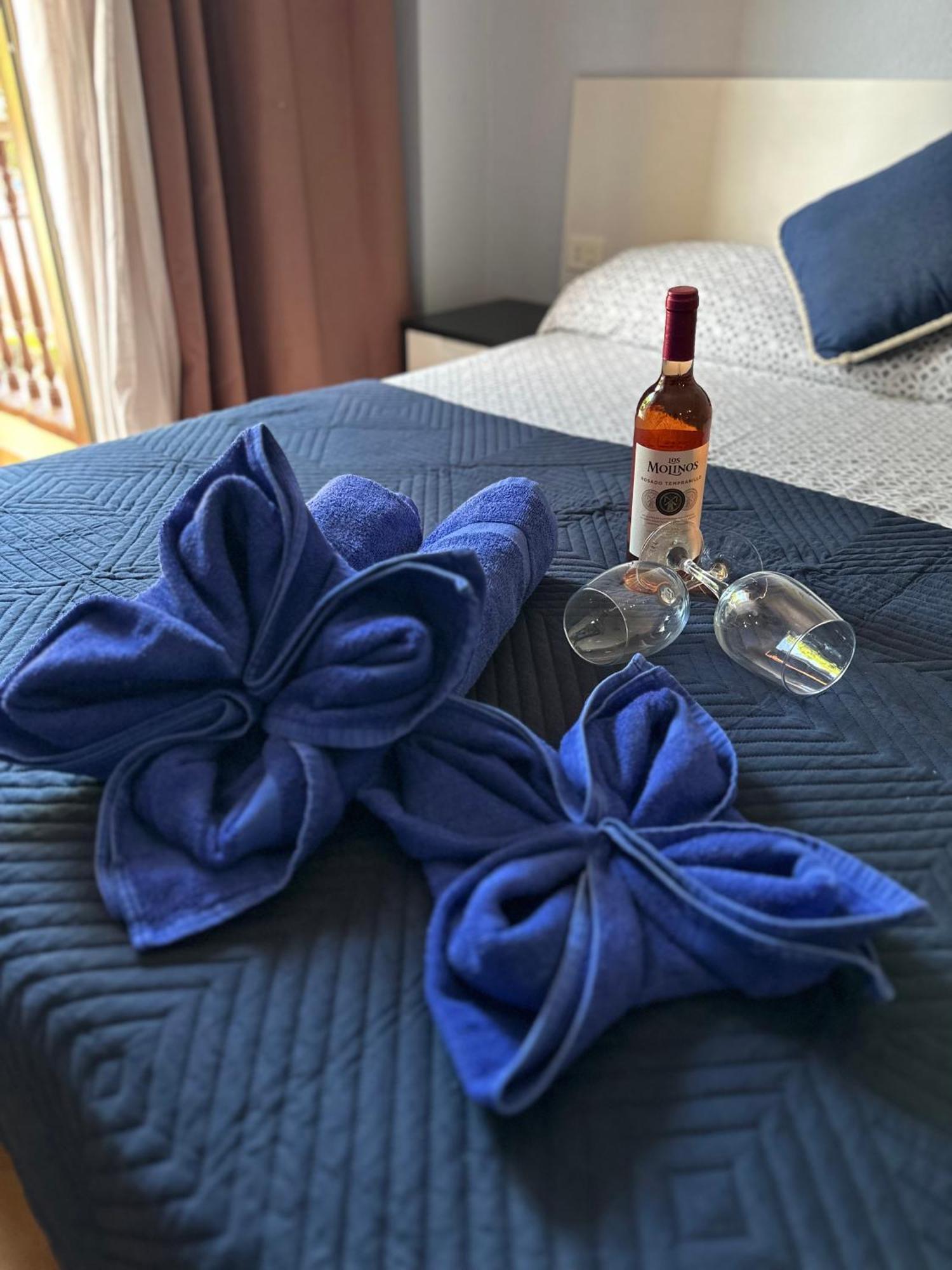 לוס כריסטיאנוס Tenerife Beach Front & Sea View מראה חיצוני תמונה
