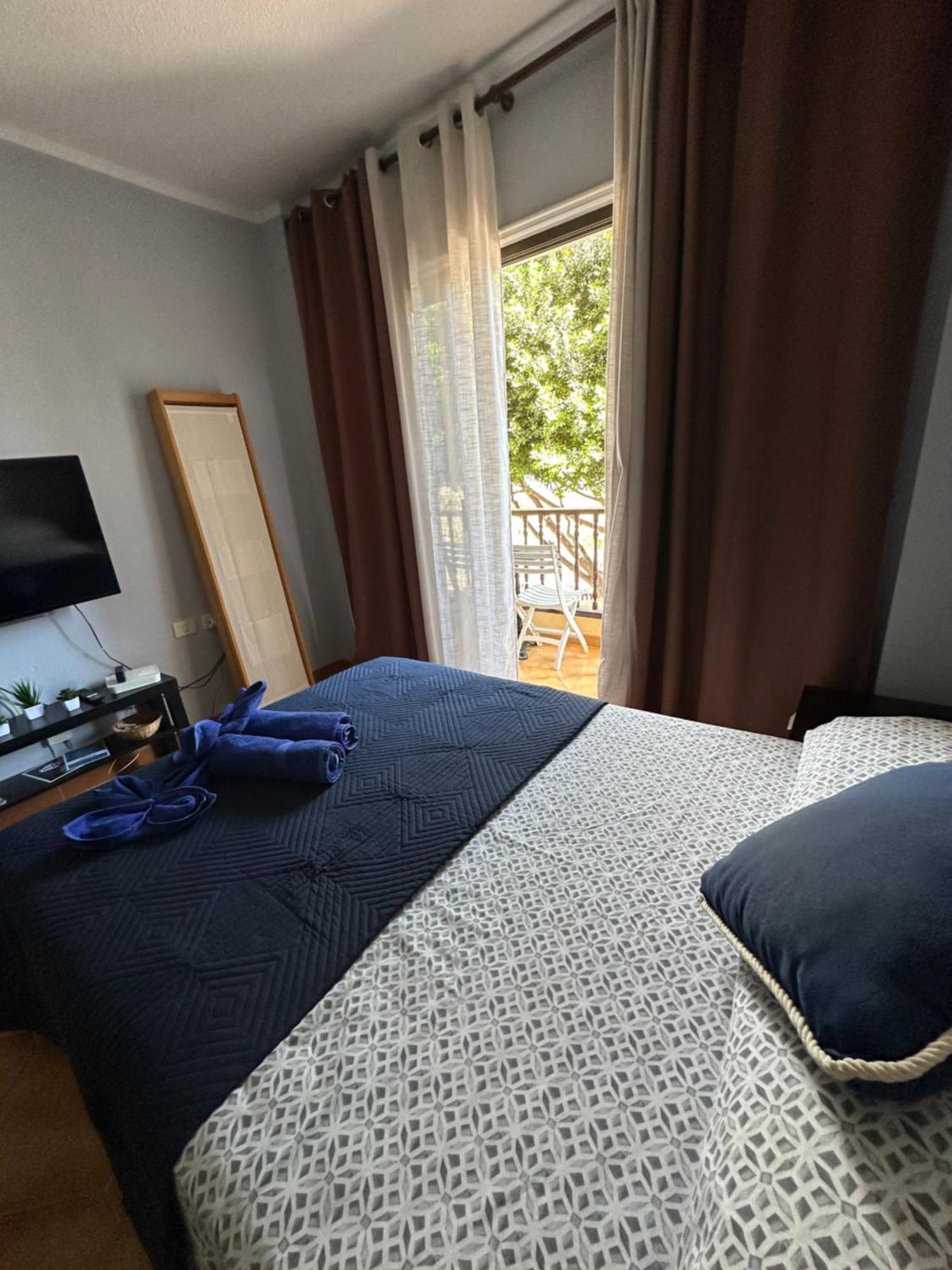 לוס כריסטיאנוס Tenerife Beach Front & Sea View מראה חיצוני תמונה